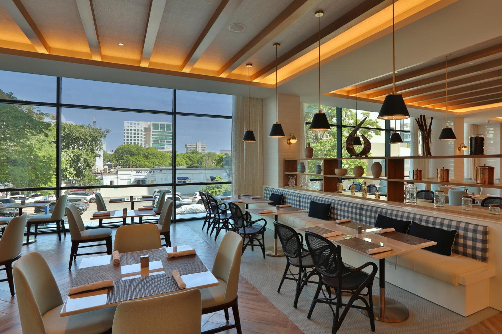 Courtyard By Marriott Santo Domingo Piantini Hotel Ngoại thất bức ảnh